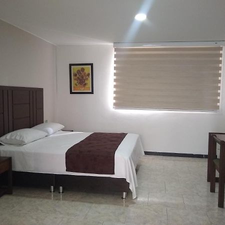 Hotel Hacaritama Ocaña エクステリア 写真