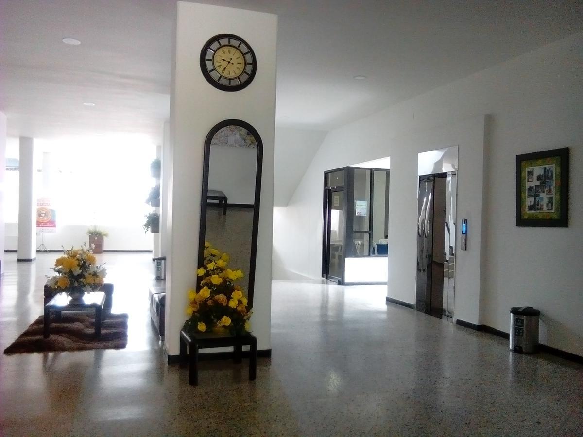 Hotel Hacaritama Ocaña エクステリア 写真