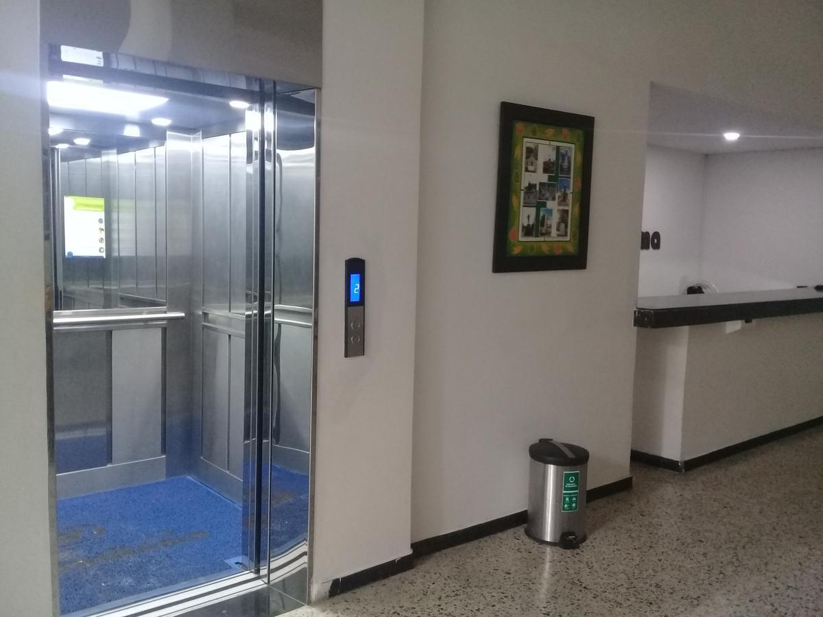 Hotel Hacaritama Ocaña エクステリア 写真