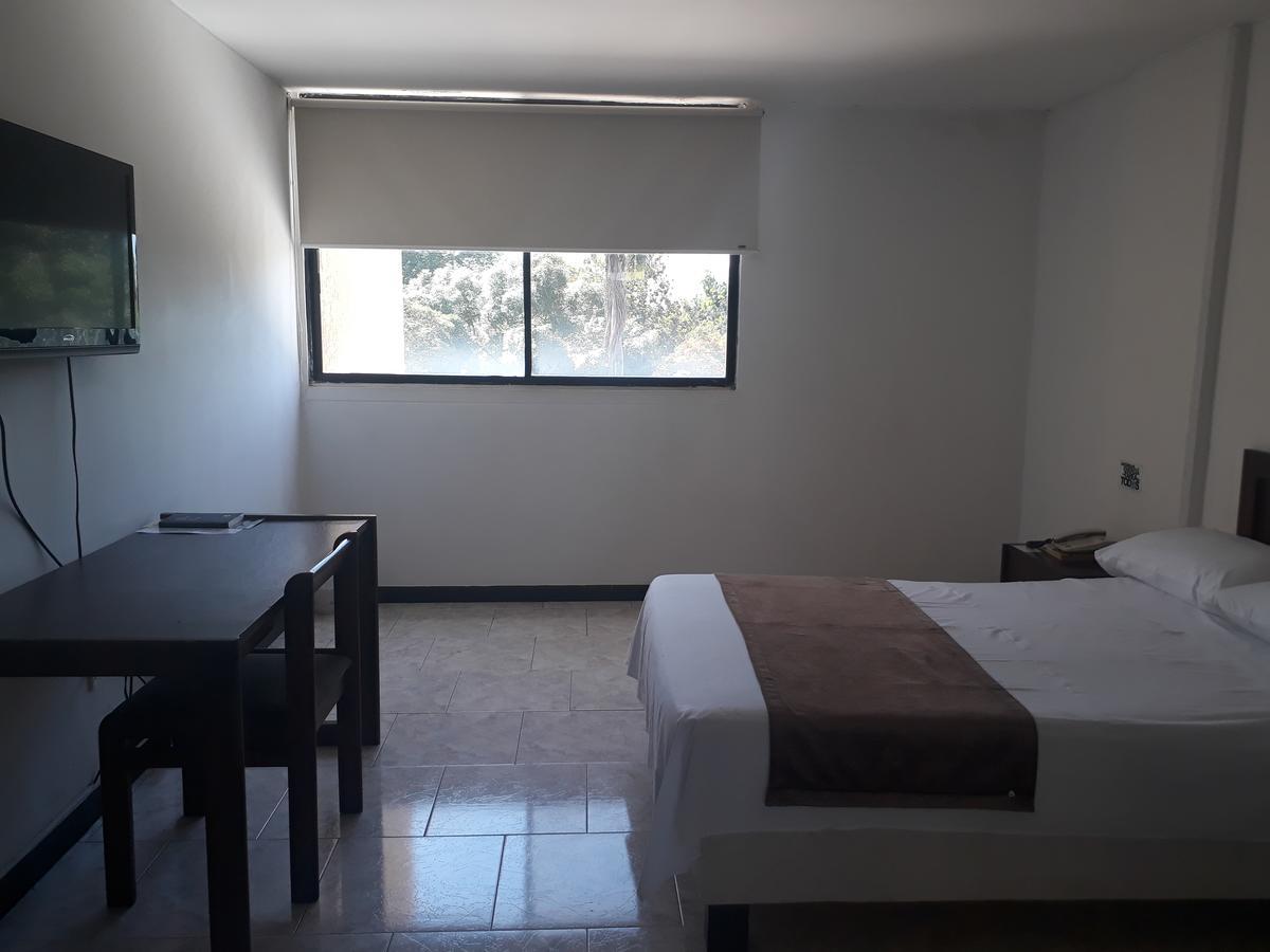 Hotel Hacaritama Ocaña エクステリア 写真