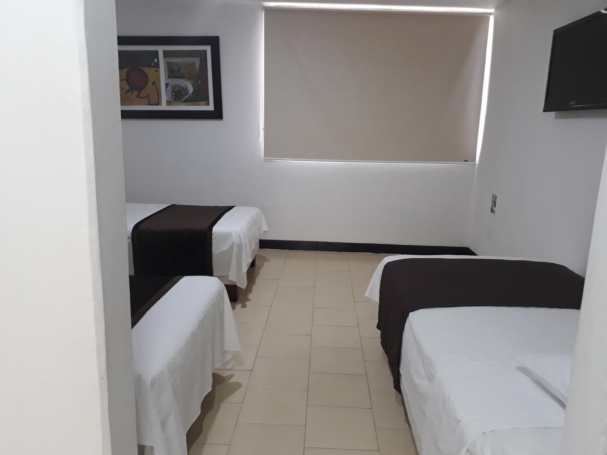 Hotel Hacaritama Ocaña エクステリア 写真